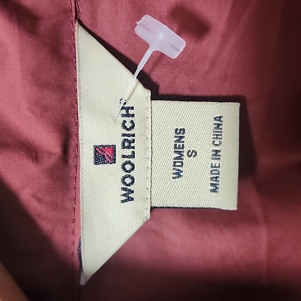 WOOLRICH Hybrid Windbreaker Utility Jacket S Beet Red Hood Packable Travel - Picture 9 of 14